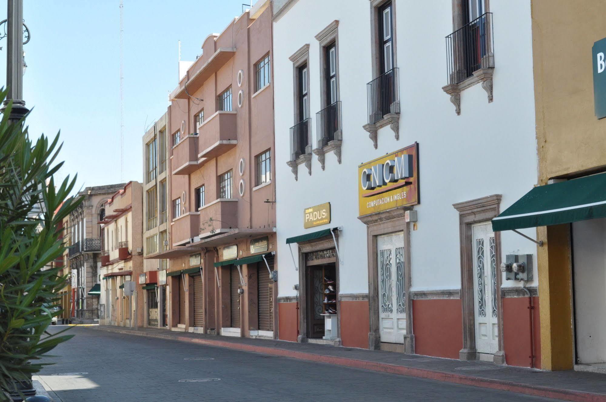 Hotel San Carlos Irapuato Buitenkant foto
